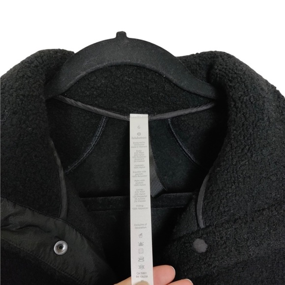 NWT Lululemon Jacket - Picture 5 of 13
